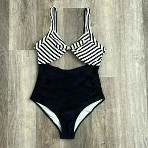 Cupshe Black and White Ruched One Piece Swimsuit